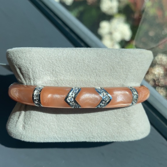 C.S. Coral Orange W/ Gemstone Design Clasp Bangle